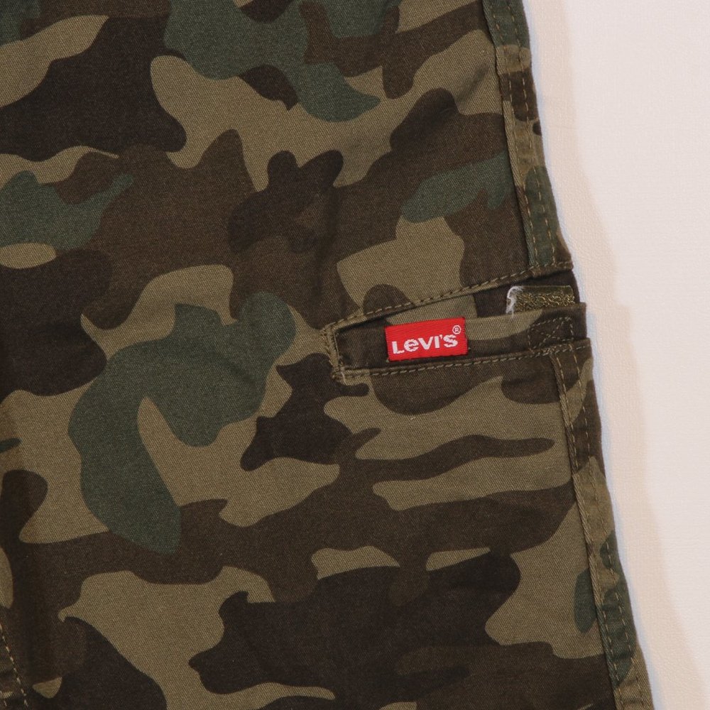 Levi's Youth Green Camouflauge Cargo Shorts Boys Size 14 - Picture 3 of 6